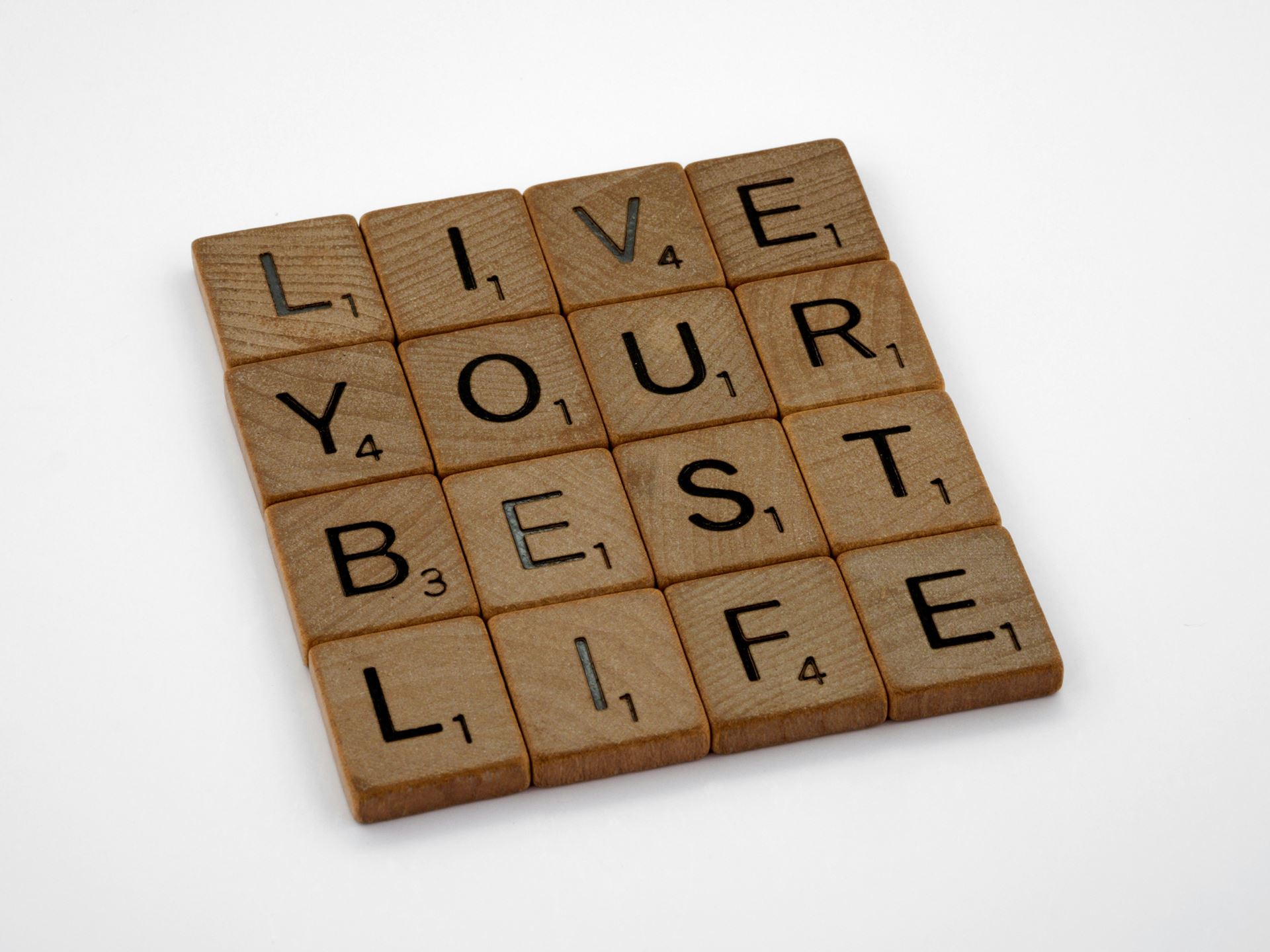 Live Well NHS advice about healthy living, including eating a balanced diet, healthy weight, exercise, quitting smoking and drinking less alcohol.